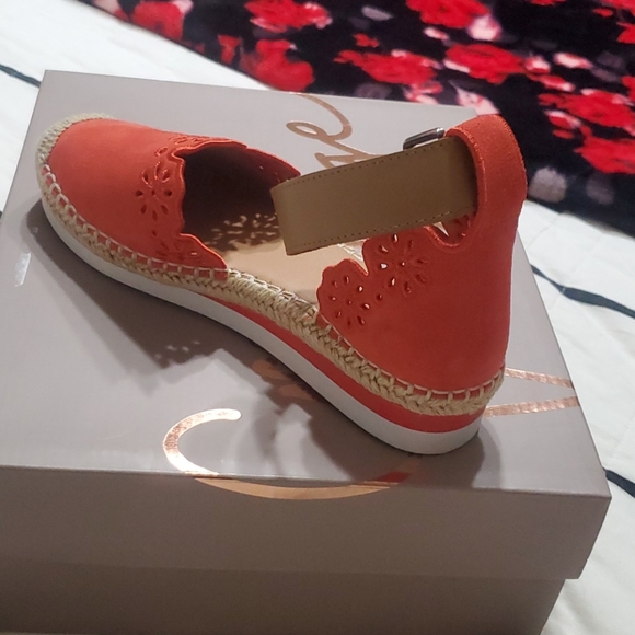 New Crown Vintage CV-Brixie flats size 6 - Picture 4 of 5